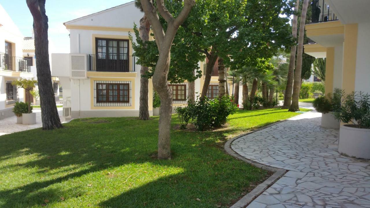 Primera Linea De Playa Marinas Apartment *